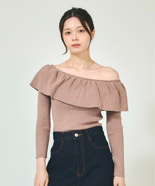 Luan(ルアン)の「【Luan】フリルオフショルダーニット(ニット/セーター・レディース・アイボリー/グレイッシュベージュ・0/1)」の17枚目の写真
