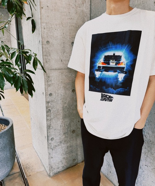 minius（ミニウス）の「『バック・トゥ・ザ・フューチャー』BACK TO THE FUTURE "DeLorean"" T-Shirt"　半袖プリントTシャツ ビックシルエット ピグメント加工 ヴィンテージライク（Tシャツ/カットソー・メンズ・チャコール/ホワイト・X-LARGE/LARGE/MEDIUM）」の9枚目の写真