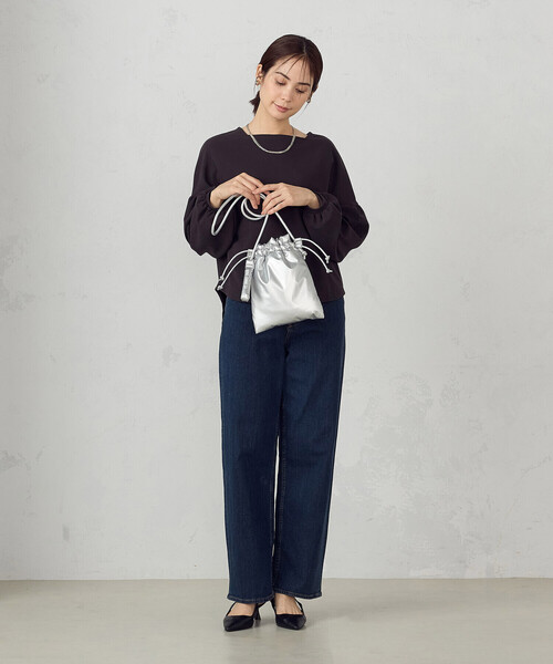 MONO　COMME CA（モノコムサ）の「チャーム付き パデッド巾着ショルダー（ショルダーバッグ・レディース・シルバー/ブラック・FREE）」の16枚目の写真