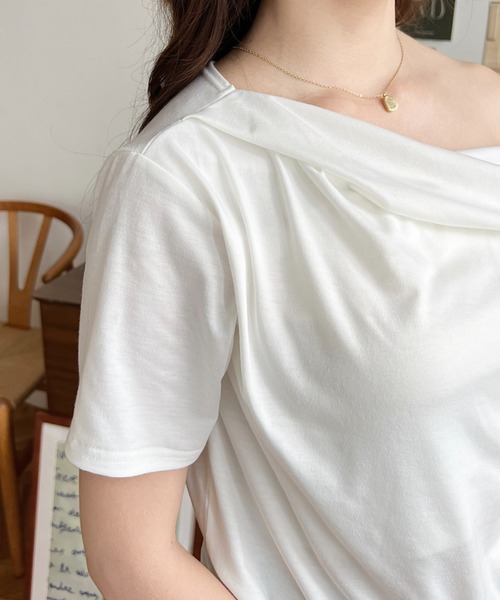 moment+(モーメントプラス)の「半袖ワンショルドレープカットソー(Tシャツ/カットソー・レディース・イエロー/杢グレー/オフホワイト/グレイッシュベージュ/ブラック/ピンク・M)」の9枚目の写真