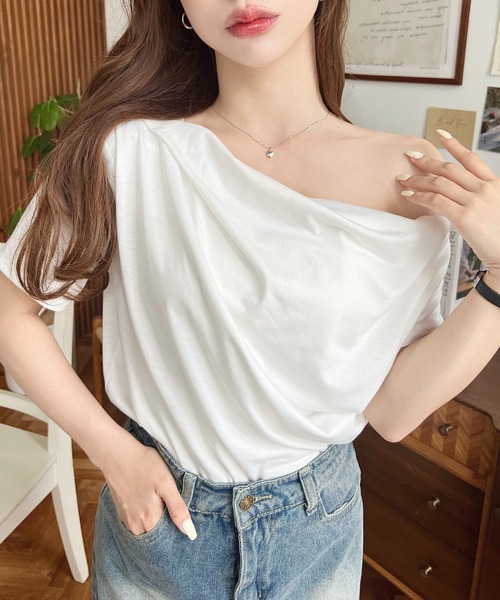 moment+(モーメントプラス)の「半袖ワンショルドレープカットソー(Tシャツ/カットソー・レディース・イエロー/杢グレー/オフホワイト/グレイッシュベージュ/ブラック/ピンク・M)」の13枚目の写真
