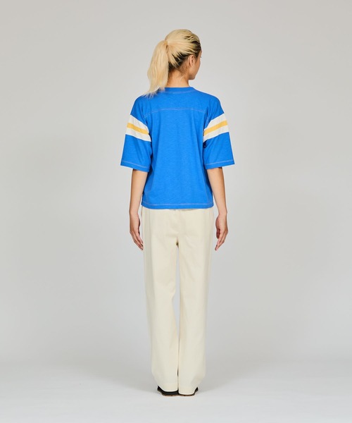 Champion(チャンピオン)の「【Champion/チャンピオン】レディース ショートスリーブTシャツ(Tシャツ/カットソー・レディース・ブルー系その他2/ブルー系その他3/イエロー系その他3/ライトホワイト・LARGE/MEDIUM)」の18枚目の写真