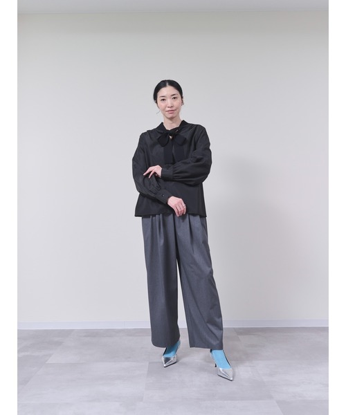 DOLLUPOOPS（ドールアップウップス）の「2WAYニット×ブラウストップス（シャツ/ブラウス・レディース・オフホワイト/ブラック/イエロー・38）」の4枚目の写真