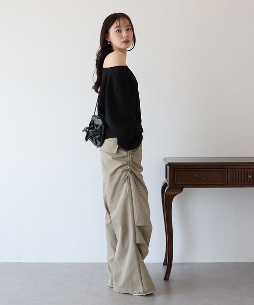 BLUEEAST（ブルーイースト）の「サイドリボンパラシュートパンツ（カーゴパンツ・レディース・ベージュ/ホワイト/チャコールグレー/ブラック・MEDIUM）」の9枚目の写真