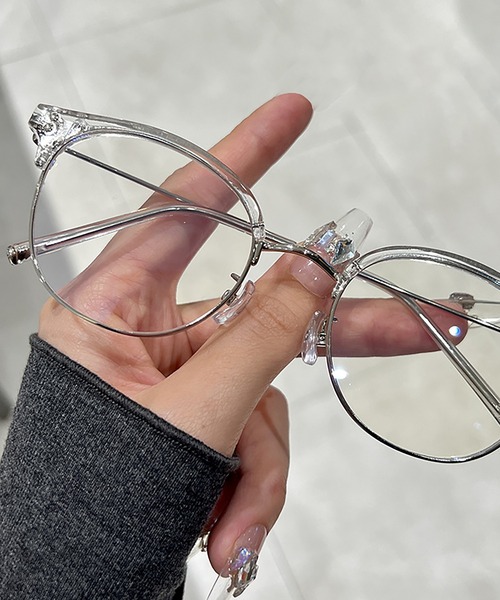 Bifrost（ビフレスト）の「クリアレンズファッション眼鏡 アイウウェア 伊達めがね（メガネ・レディース・B/C/D/F/A・FREE）」の4枚目の写真