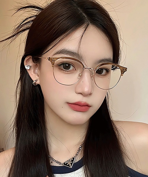 Bifrost（ビフレスト）の「クリアレンズファッション眼鏡 アイウウェア 伊達めがね（メガネ・レディース・B/C/D/F/A・FREE）」の9枚目の写真