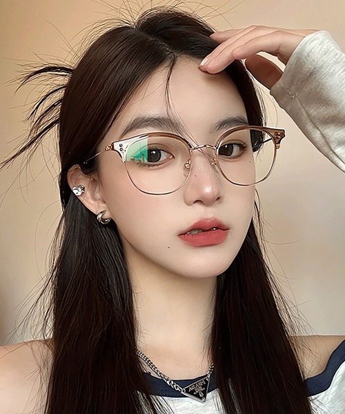 Bifrost（ビフレスト）の「クリアレンズファッション眼鏡 アイウウェア 伊達めがね（メガネ・レディース・B/C/D/F/A・FREE）」の11枚目の写真