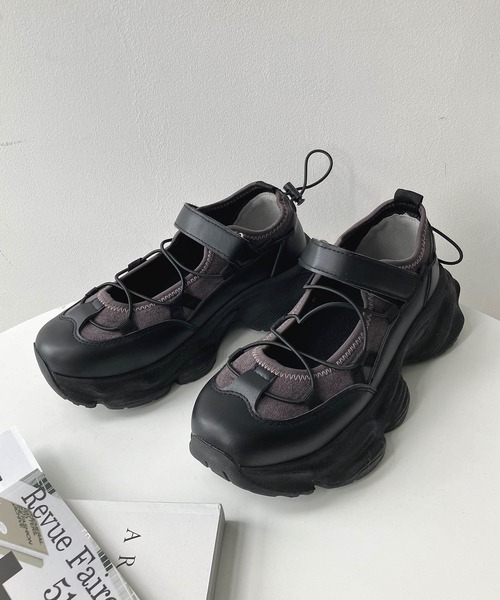 AS KNOW AS plus(アズノゥアズプラス)の「厚底 フェイクスウェードスニーカー / 厚底 リボンスニーカー(スニーカー・レディース・アイボリー/シルバー/ブラック/アイボリー系/ブラック系/ブラック系1/グレー系その他/ブラウン系1/ブラック系その他・LL/L/M/S)」の6枚目の写真