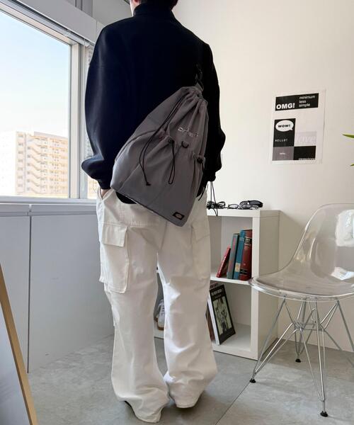 Dickies（ディッキーズ）の「∴WEGO/別注Dickies2wayナップサック（ショルダーバッグ・レディース・ホワイト/ライトグレー/ブラック・FREE）」の16枚目の写真
