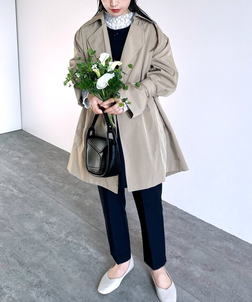 reca（レカ）の「キャンディ袖トレンチ風Aラインコート（トレンチコート・レディース・アイボリー/ブラック/グレイッシュベージュ/ベージュ・M）」の18枚目の写真