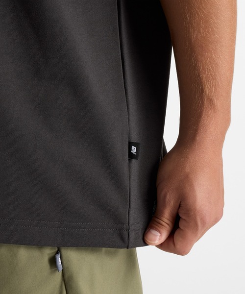 NEW BALANCE（ニューバランス）の「オーバーサイズドショートスリーブTシャツ（Tシャツ/カットソー・メンズ・ブラック/オフホワイト/サンドグレー・SMALL/MEDIUM/LARGE/X-LARGE/XX-LARGE）」の12枚目の写真