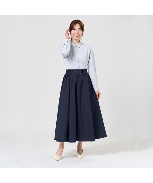 TOKYO SHIRTS(トウキョウシャツ)の「パウダーサテン シャツカラーレディース長袖ブラウス(シャツ/ブラウス・レディース・オフホワイト/ブルーグレー・M/L)」の5枚目の写真