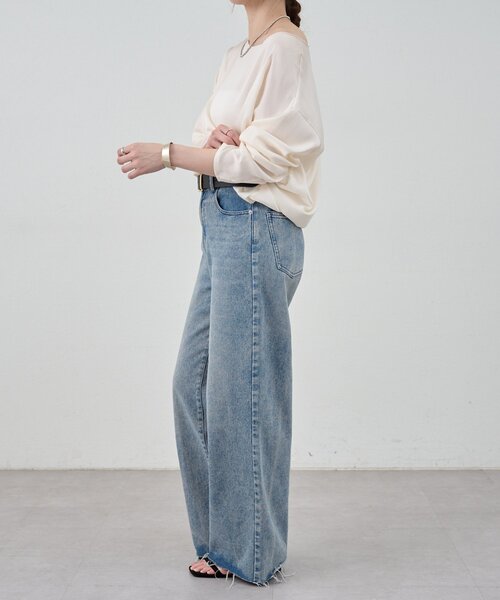 SHENERY（シーナリー）の「《1枚で様になる》《さらっとした着心地》袖タックサテンプルオーバー（シャツ/ブラウス・レディース・オフホワイト/ブラック・FREE）」の15枚目の写真