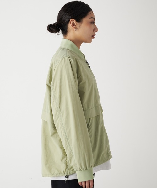 Eddie Bauer(エディーバウアー)の「軽量 ウィンドジャケット(ナイロンジャケット・レディース・ライム/ライトベージュ/ブラック・S/M/L/XL)」の9枚目の写真