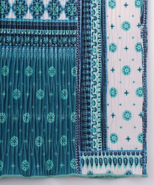 チチカカ(チチカカ)の「タイルパッチプリーツパンツ(その他パンツ・レディース・パープル/グリーン/ブルー・FREE)」の16枚目の写真