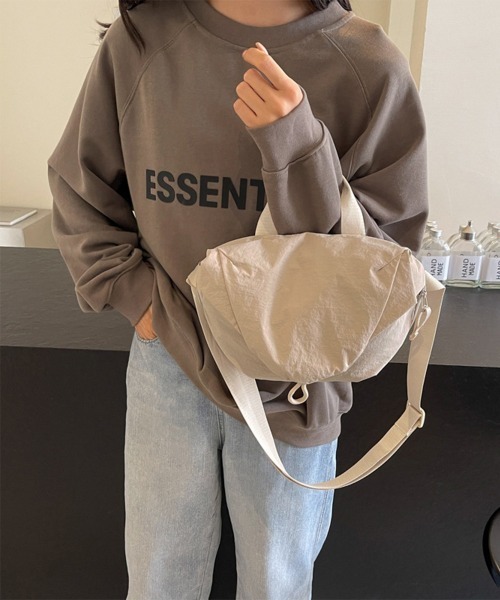 Miniministore(ミニミニストア)の「ショルダーバッグ ナイロン斜めがけバッグ(ショルダーバッグ・レディース・ワインレッド/ベージュ/カーキ/アイボリー/ブラック/ブルー・FREE)」の3枚目の写真