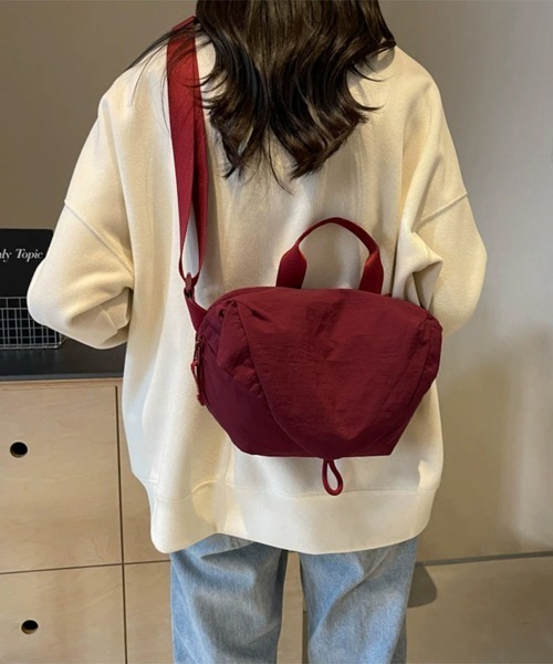 Miniministore(ミニミニストア)の「ショルダーバッグ ナイロン斜めがけバッグ(ショルダーバッグ・レディース・ワインレッド/ベージュ/カーキ/アイボリー/ブラック/ブルー・FREE)」の6枚目の写真