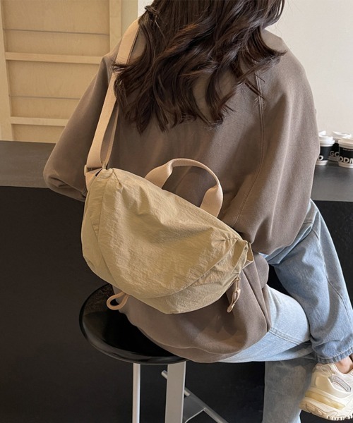 Miniministore(ミニミニストア)の「ショルダーバッグ ナイロン斜めがけバッグ(ショルダーバッグ・レディース・ワインレッド/ベージュ/カーキ/アイボリー/ブラック/ブルー・FREE)」の13枚目の写真
