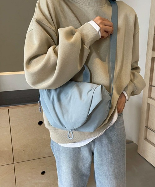 Miniministore(ミニミニストア)の「ショルダーバッグ ナイロン斜めがけバッグ(ショルダーバッグ・レディース・ワインレッド/ベージュ/カーキ/アイボリー/ブラック/ブルー・FREE)」の11枚目の写真