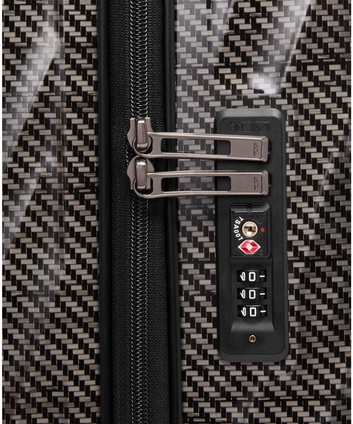 TUMI（トゥミ）の「19 DEGREE LITE インターナショナル・キャリーオン スーツケース（機内持ち込みサイズ） 1泊～3泊程度（スーツケース/キャリーバッグ・レディース・ピンク系その他/ブラック×グレー・FREE）」の16枚目の写真