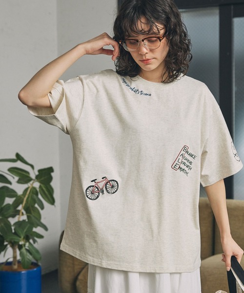 マ*ド様 新品　未使用　グリッター　刺繍 ホワイト 半袖Tシャツ fit=scale-down,w=1200