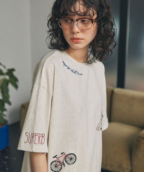 配色 落書き刺繍 オーバーサイズ 半袖Tシャツ MONO-MART LADY'S