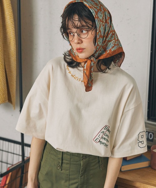 マ*ド様 新品　未使用　グリッター　刺繍 ホワイト 半袖Tシャツ 獅子咆哮刺繍半袖Tシャツ 絡繰魂 222018 和柄 和風 粋 豪華