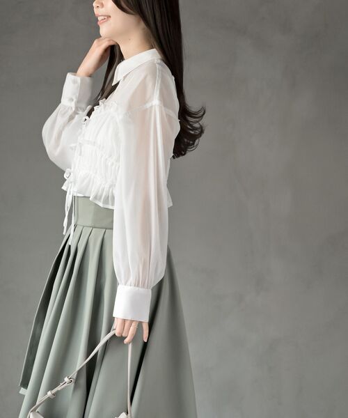 rps（アールピーエス）の「ビスチェ付きシアーブラウス（シャツ/ブラウス・レディース・グレイッシュベージュ/オフホワイト/ブルー/ブラック・フリー）」の13枚目の写真