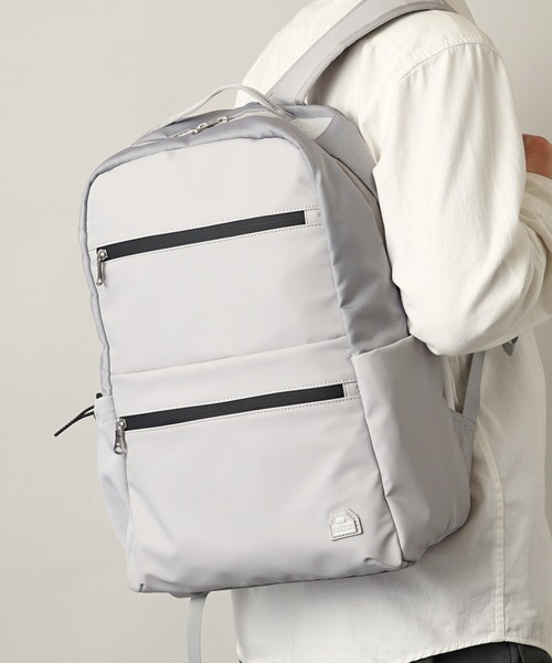 MADDEN EQUIPMENT(メデン イクイップメント)の「【MADDEN EQUIPMENT】防水撥水 B4サイズ収納可 リュック バックパック EQPK-04(ショルダーバッグ・メンズ・ライトグレー/ダークグレー/ブラック/カーキ・ONE SIZE)」の3枚目の写真