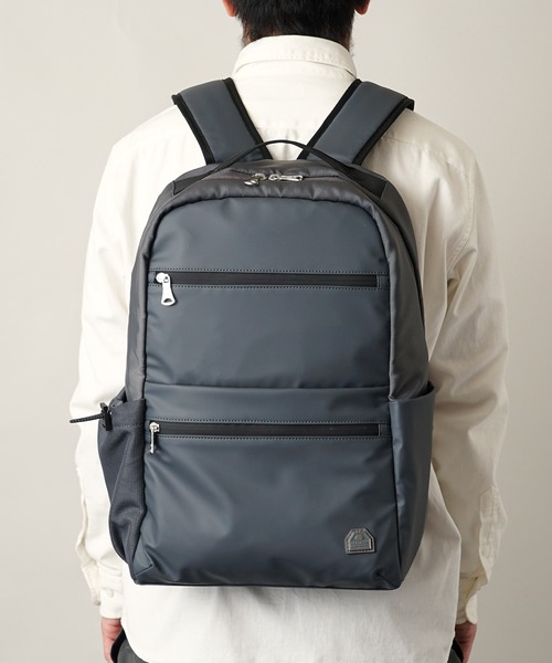 MADDEN EQUIPMENT(メデン イクイップメント)の「【MADDEN EQUIPMENT】防水撥水 B4サイズ収納可 リュック バックパック EQPK-04(ショルダーバッグ・メンズ・ライトグレー/ダークグレー/ブラック/カーキ・ONE SIZE)」の4枚目の写真