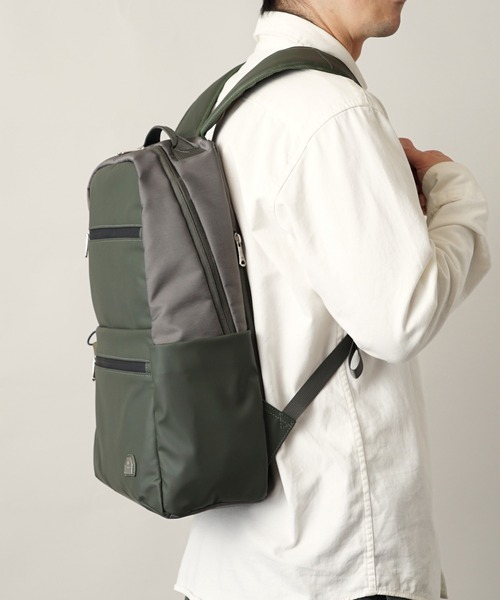 MADDEN EQUIPMENT(メデン イクイップメント)の「【MADDEN EQUIPMENT】防水撥水 B4サイズ収納可 リュック バックパック EQPK-04(ショルダーバッグ・メンズ・ライトグレー/ダークグレー/ブラック/カーキ・ONE SIZE)」の5枚目の写真