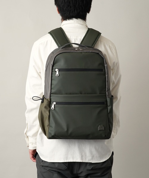 MADDEN EQUIPMENT(メデン イクイップメント)の「【MADDEN EQUIPMENT】防水撥水 B4サイズ収納可 リュック バックパック EQPK-04(ショルダーバッグ・メンズ・ライトグレー/ダークグレー/ブラック/カーキ・ONE SIZE)」の6枚目の写真