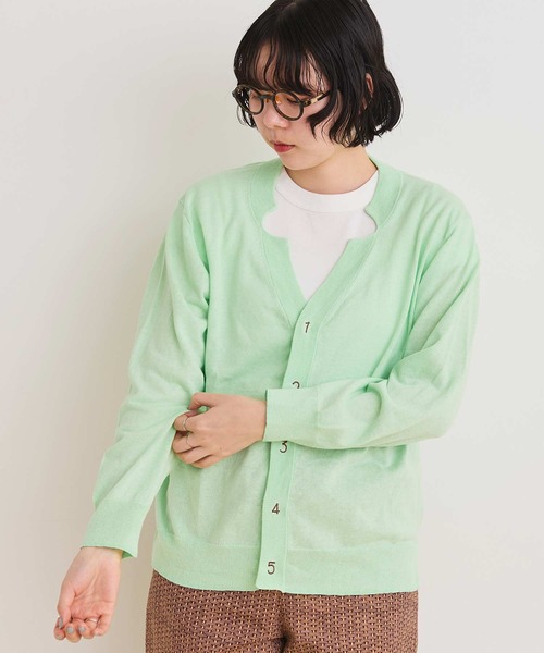 I am I in fact...（アイアムアイインファクト）の「C/Li数字刺繍　Vカーディガン（カーディガン/ボレロ・レディース・ホワイト/チャコールグレー/ピンク/イエロー/グリーン・FREE）」の11枚目の写真