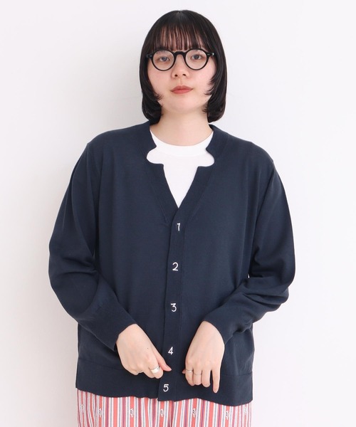 I am I in fact...（アイアムアイインファクト）の「C/Li数字刺繍　Vカーディガン（カーディガン/ボレロ・レディース・ホワイト/チャコールグレー/ピンク/イエロー/グリーン・FREE）」の17枚目の写真