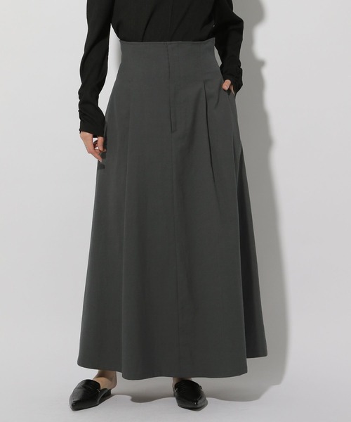 Elura(エルーラ)の「リネン混フレアスカート/316568(スカート・レディース・ライトベージュ/チャコールグレー・FREE)」の4枚目の写真