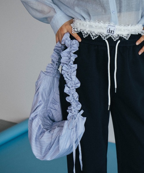 duei(デュイ)の「ストライプドロストショルダーバッグ(ショルダーバッグ・レディース・ブルー/ホワイト・FREE)」の12枚目の写真