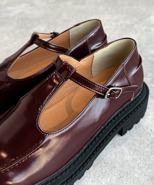 classicalelf（クラシカルエルフ）の「クラシック×モード、歩くたびに視線を奪う大人の足元。Tストラップローファー（ローファー・レディース・ブラウン/ブラック・X-LARGE/LARGE/MEDIUM/SMALL）」の22枚目の写真