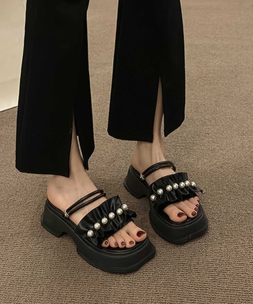 Miniministore(ミニミニストア)の「フリルサンダル厚底パールサンダル2way(サンダル・レディース・ブラック/アイボリー・22.5cm/23.0cm/23.5cm/24.0cm/24.5cm)」の7枚目の写真