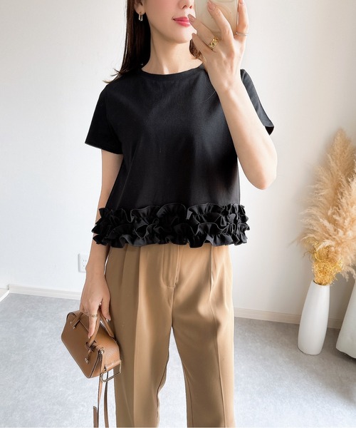 &. NOSTALGIA(アンドドットノスタルジア)の「【ZOZO限定】裾フリルTシャツ(接触冷感・UVカット)(Tシャツ/カットソー・レディース・オフホワイト/ブラック・M)」の18枚目の写真