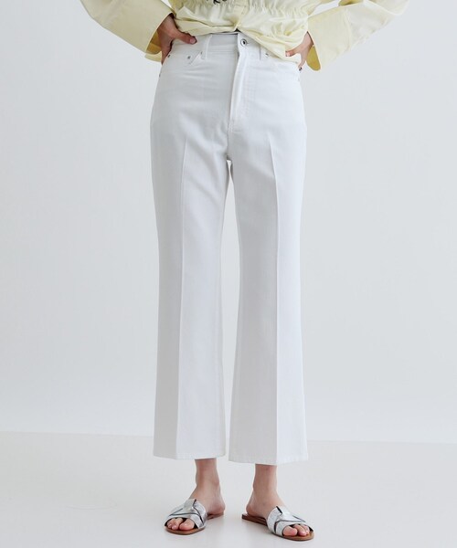 GALLEST（ギャレスト）の「ライトフレアデニム（デニムパンツ・レディース・ホワイト/ライトブルー・38/36/40）」の6枚目の写真