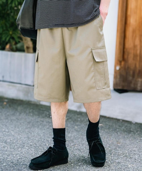 Rocky Monroe（ロッキーモンロー）の「ワイドミリタリーカーゴイージーショートパンツ ハーフパンツ（カーゴパンツ・メンズ・ベージュ/ブラック/カーキ・M/L/XL）」の2枚目の写真