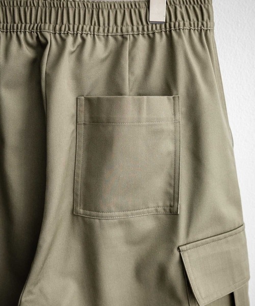 Rocky Monroe（ロッキーモンロー）の「ワイドミリタリーカーゴイージーショートパンツ ハーフパンツ（カーゴパンツ・メンズ・ベージュ/ブラック/カーキ・M/L/XL）」の13枚目の写真