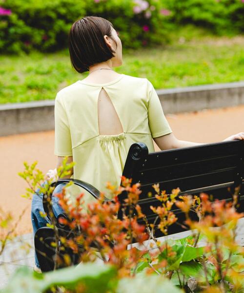 F by ROSSO（エフバイロッソ）の「『UR TECH』F by ROSSO　UVCUTバックオープンフレアTシャツ（Tシャツ/カットソー・レディース・ブラック/オフホワイト/イエロー・FREE）」の13枚目の写真