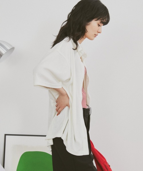 MERLOT（メルロー）の「ウェーブパイルシャツ（シャツ/ブラウス・レディース・アイボリー/ネイビー・FREE）」の6枚目の写真