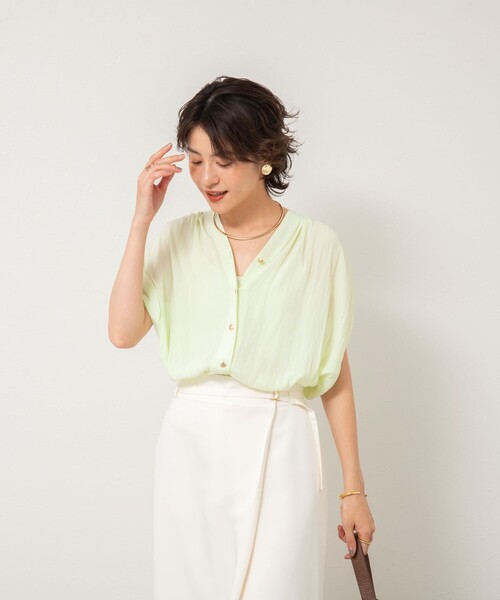 NOLLEY’S(ノーリーズ)の「割繊Vネックブラウス(シャツ/ブラウス・レディース・ネイビー/ロイヤルブルー/クリーム/オフホワイト・38)」の14枚目の写真