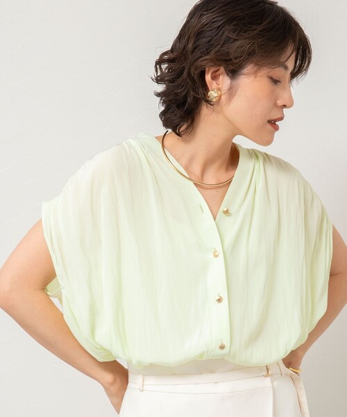 NOLLEY’S(ノーリーズ)の「割繊Vネックブラウス(シャツ/ブラウス・レディース・ネイビー/ロイヤルブルー/クリーム/オフホワイト・38)」の15枚目の写真