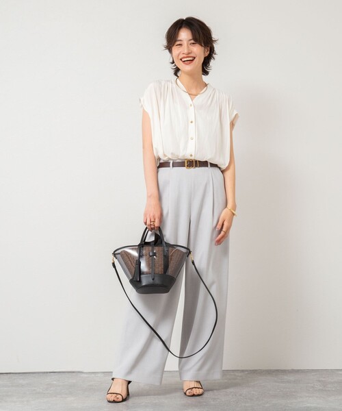 NOLLEY’S(ノーリーズ)の「割繊Vネックブラウス(シャツ/ブラウス・レディース・ネイビー/ロイヤルブルー/クリーム/オフホワイト・38)」の18枚目の写真