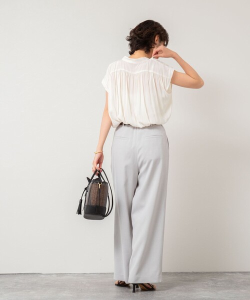 NOLLEY’S(ノーリーズ)の「割繊Vネックブラウス(シャツ/ブラウス・レディース・ネイビー/ロイヤルブルー/クリーム/オフホワイト・38)」の20枚目の写真