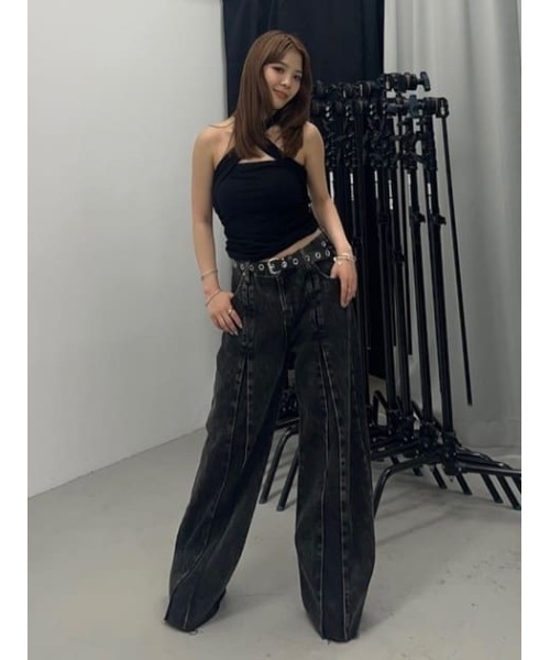 LAGUA GEM（ラグアジェム）の「FRONT POINT LOOSE デニム（デニムパンツ・レディース・ブラック/ブラウン・22inch/23inch/24inch/25inch/26inch）」の7枚目の写真