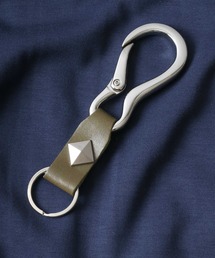 ANPAS（アンパス）の「MADE IN JAPAN Real Leather Metal Carabiner Studs Key Ring/日本製 栃木レザー キーホルダー キーケース スタッズ カラビナ メンズ レディース メタル（キーホルダー）」